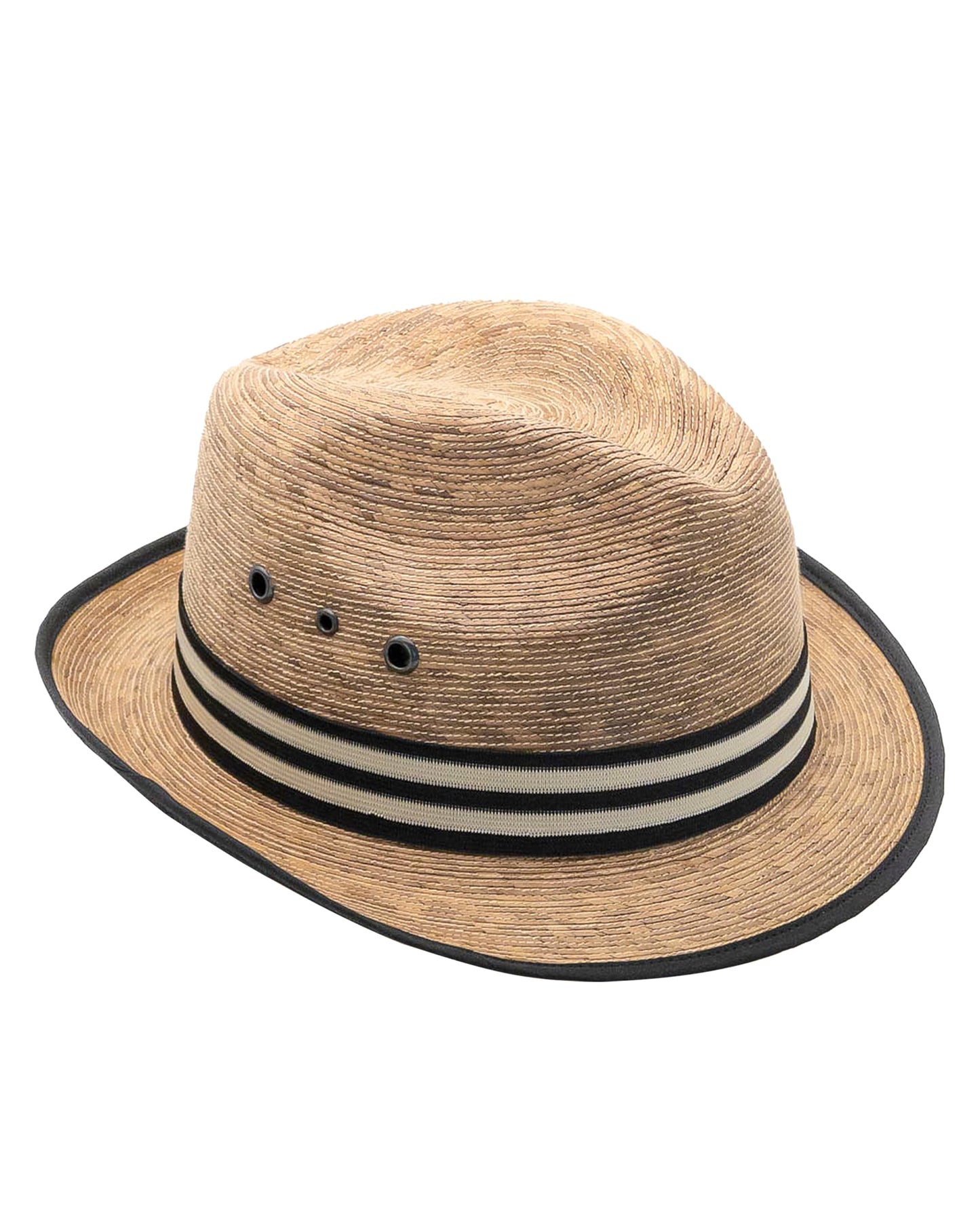 Sombrero estilo panamá de ala corta hecho de hojas de palma