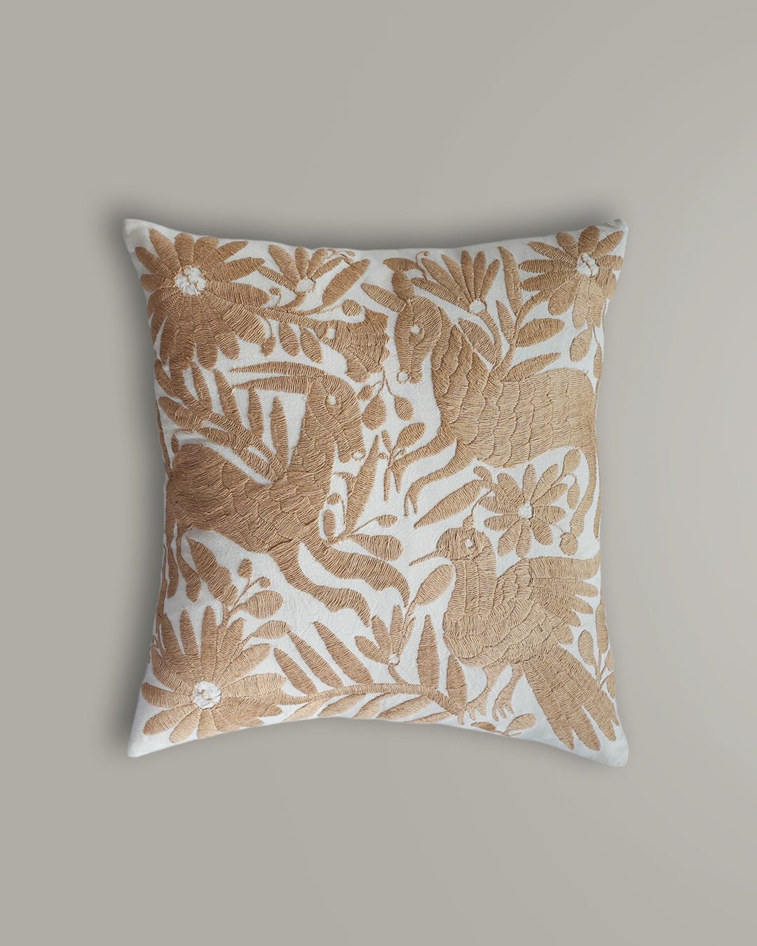 K’ast’i - Funda para Cojín Beige Otomi