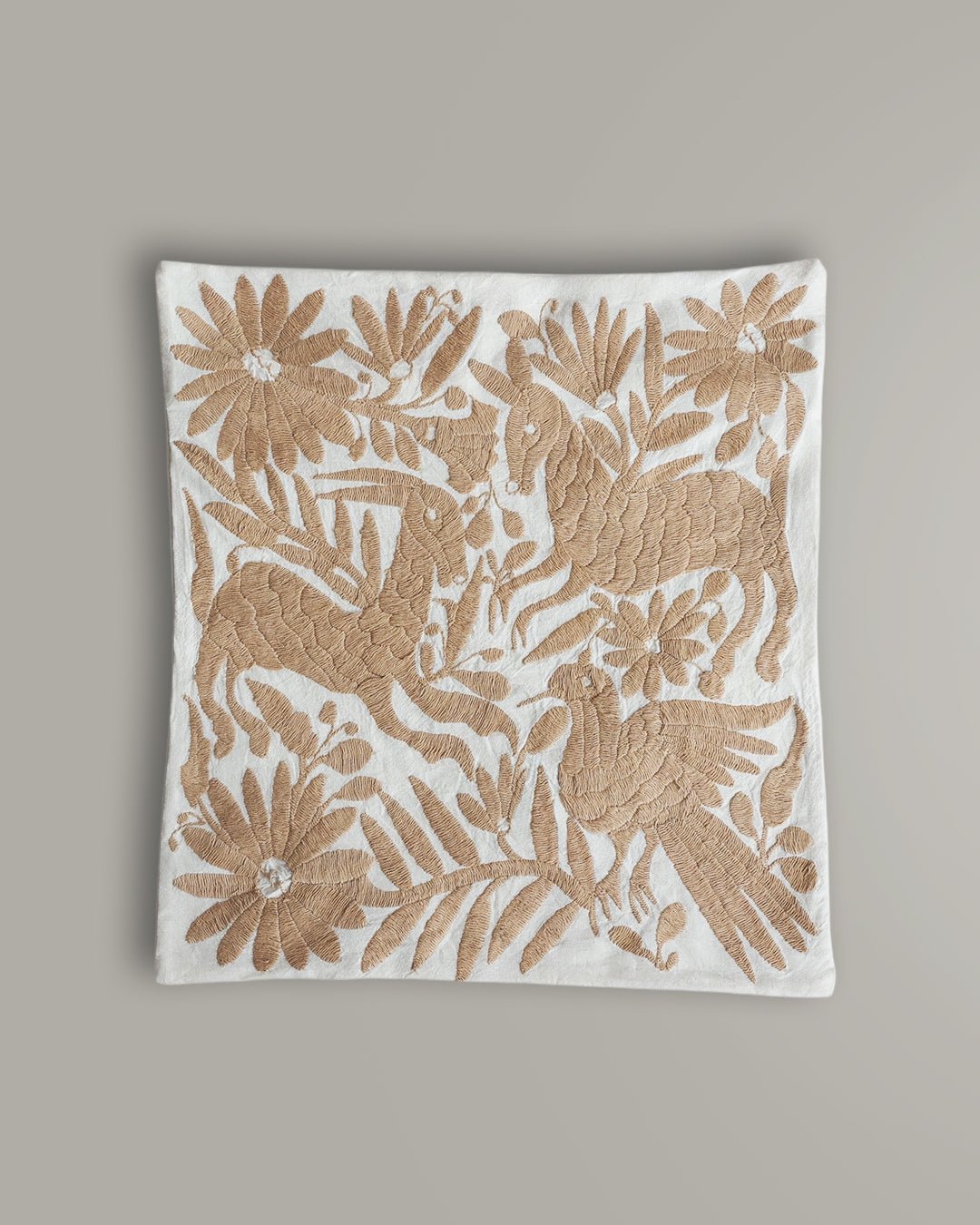 K’ast’i - Funda para Cojín Beige Otomi